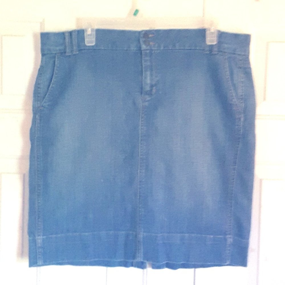GAP Denim Skirt Size 14